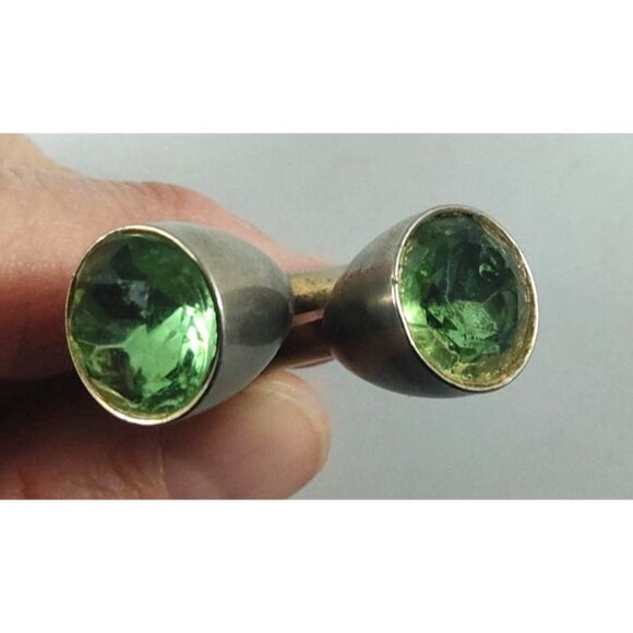 COPY - Vintage Faux Peridot Silver Tone 2.25" Shawl Tie Scarf Cloak Cross Twist… - Picture 5 of 8